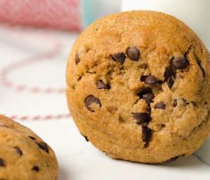 BIG Vegan Chocolate Chip Cookies